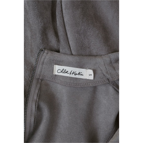 Sz S Chloe & Katie Muted Grey Faux Suede Mini Sheath Dress GUC - Picture 5 of 5